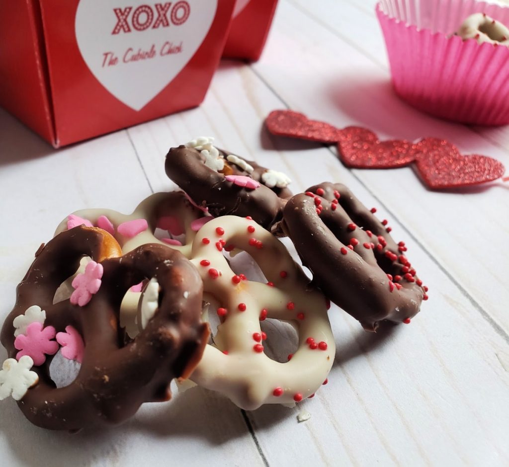 Do you want to make a sweet statement for Cupid? Try these easy to make Chocolate Dipped Pretzels for Valentine's Day for family fun.
