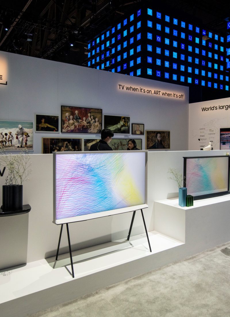 If you were wondering what it is like to visit Samsung at CES 2019, I've got a rundown for you of what you need to know. Let's go!