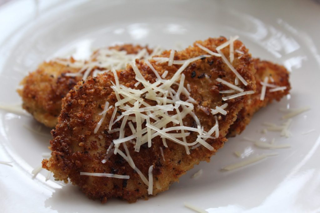 This recipe for Crispy Tuscan Chicken is perfect for busy working mamas who are looking to serve something that the entire family will love.