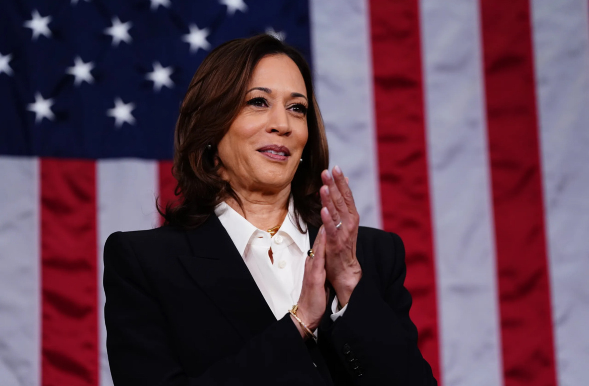 Can we take a moment to pause the politics to show some love to what I refer to as Kamala Harris style? Her fashion deserves kudos.